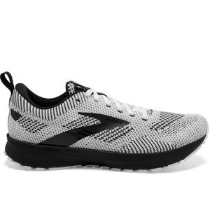 Brooks Revel 4 tennis shoe